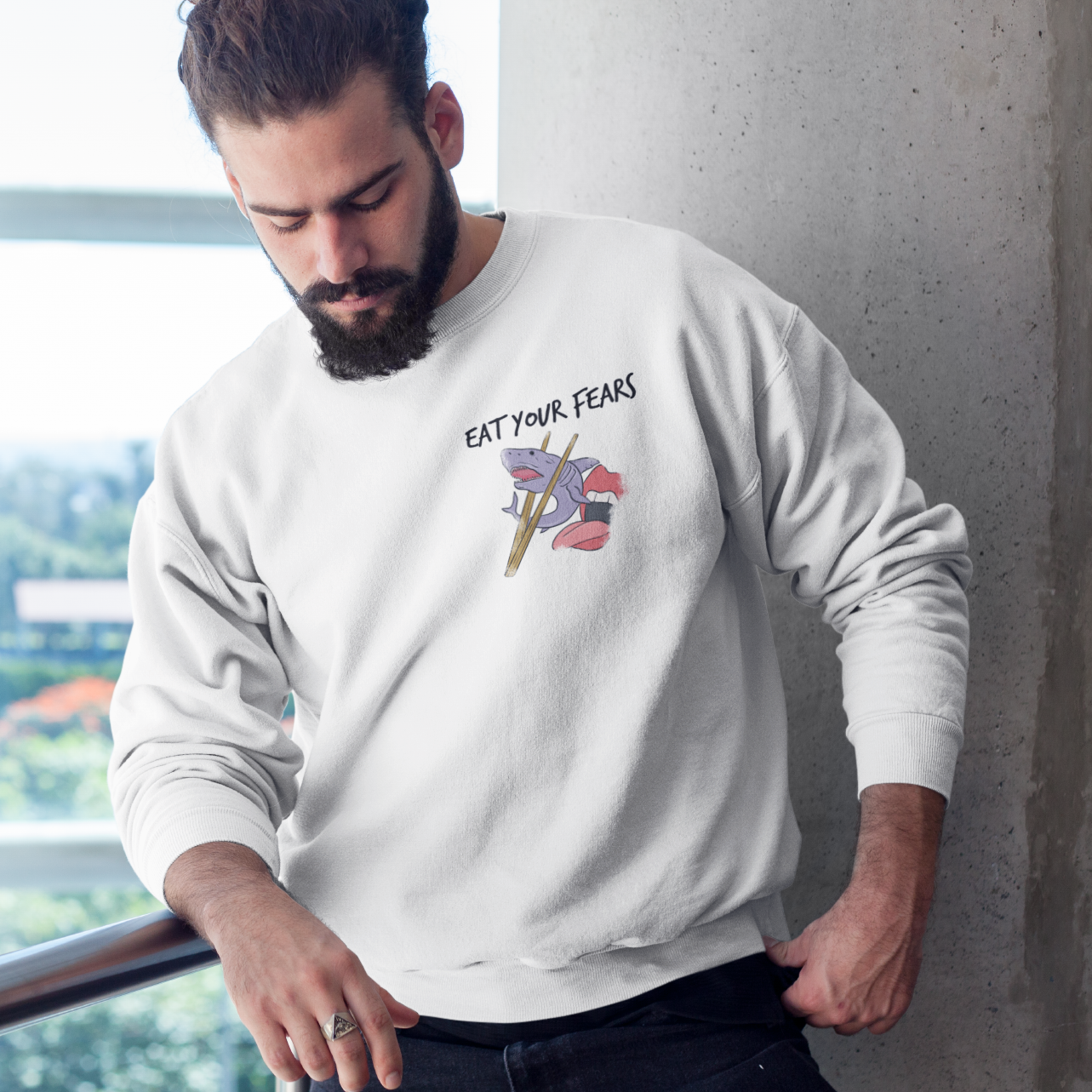 EAT YOUR FEARS - SWEATSHIRT -